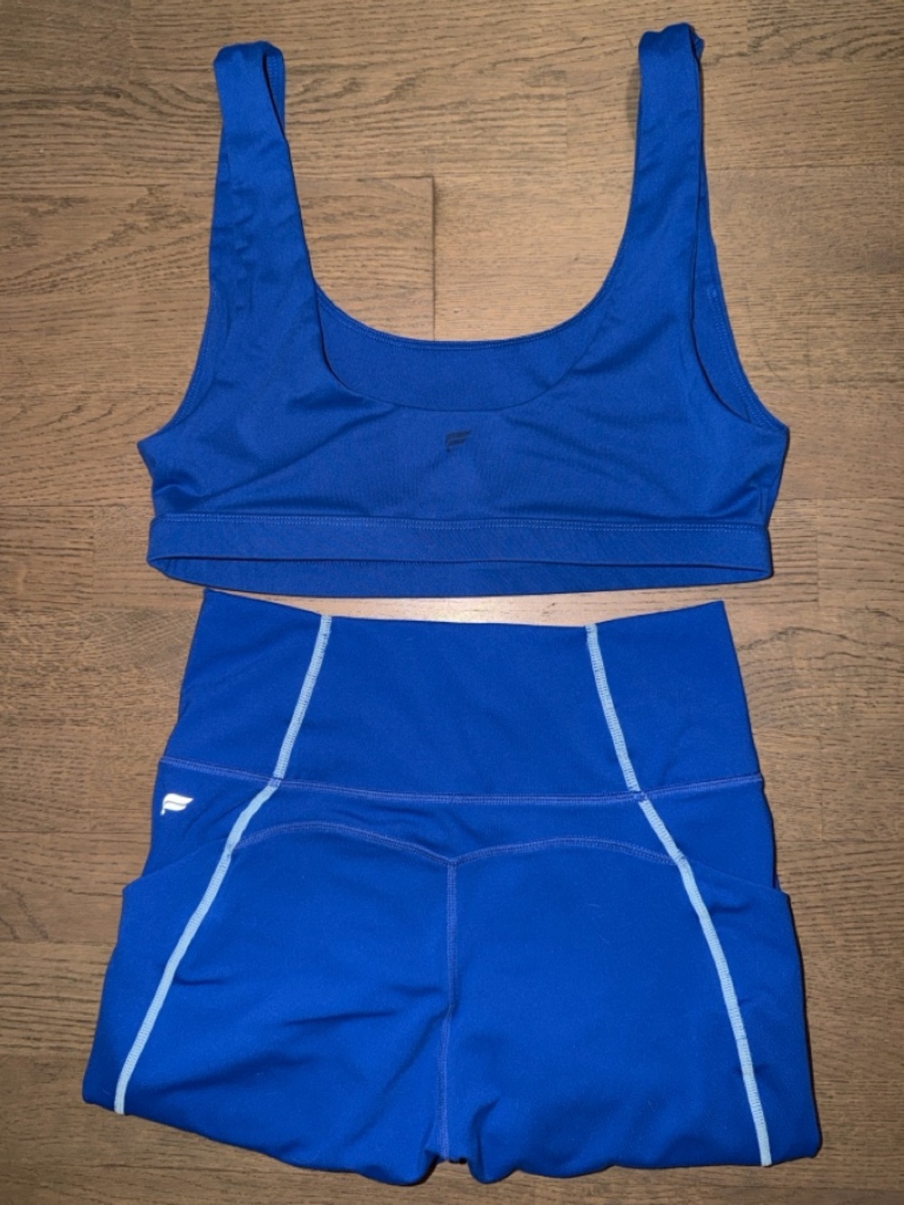 Fabletics Blue Crush *Set* - Picture 7 of 10